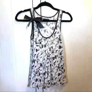 American Eagle Gray Floral Tank